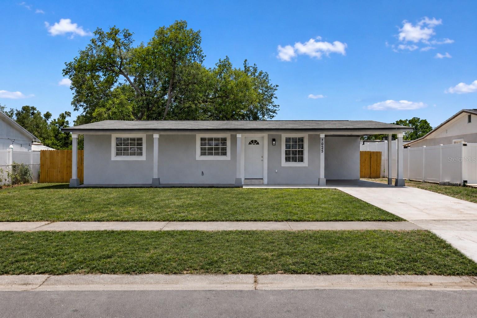 7025 PARLIAMENT DR, TAMPA, FL, 33619