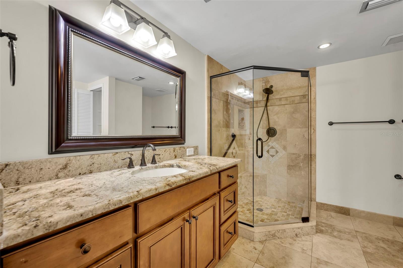 249 W LAKE FAITH DR #205, MAITLAND, FL, 32751