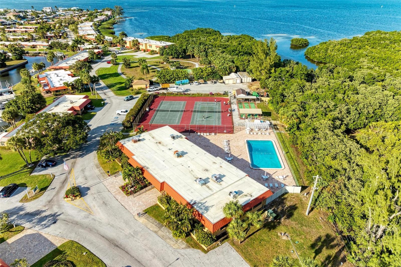 9409 CATALINA DR, BRADENTON, FL, 34210
