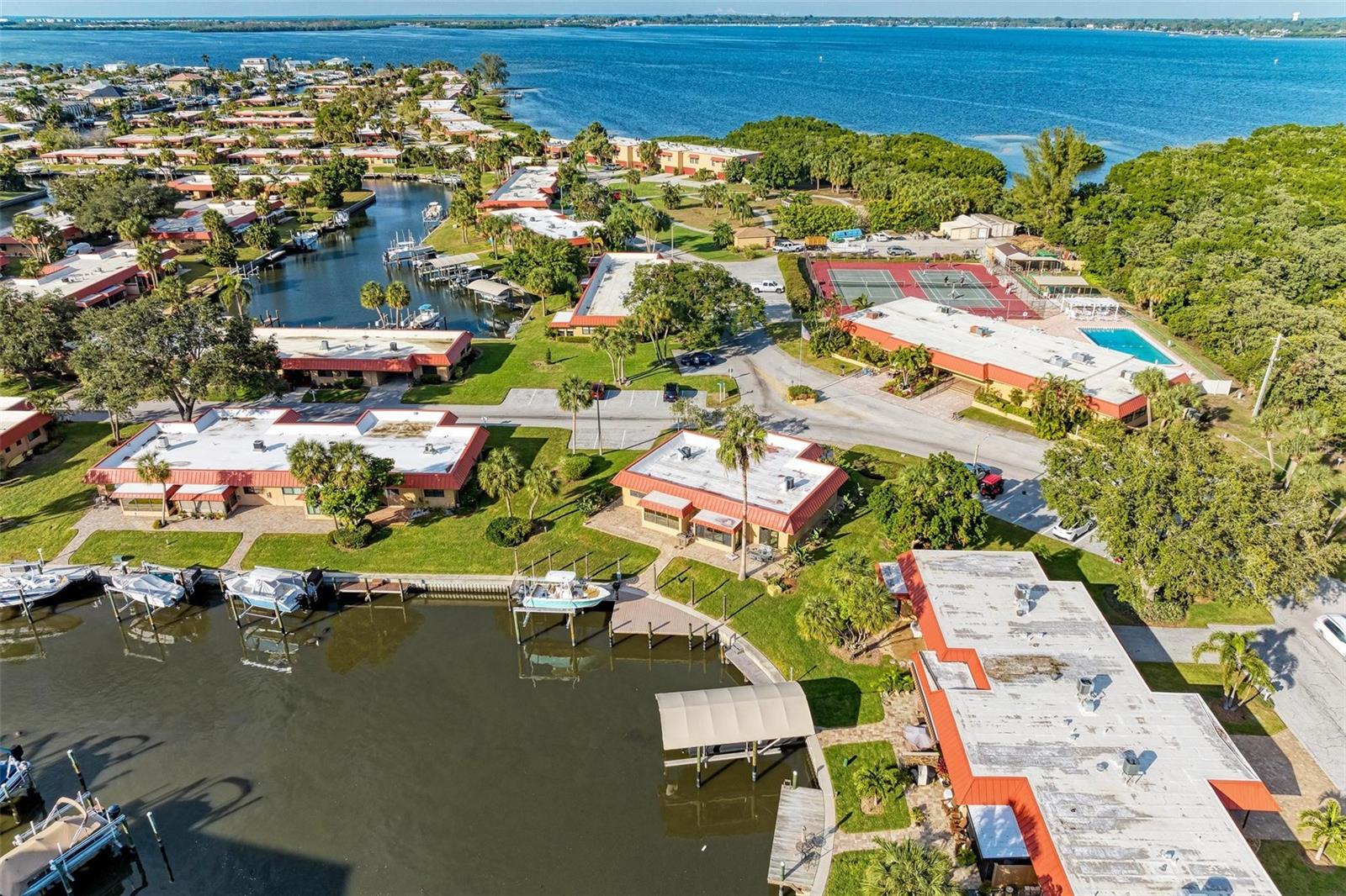 9409 CATALINA DR, BRADENTON, FL, 34210