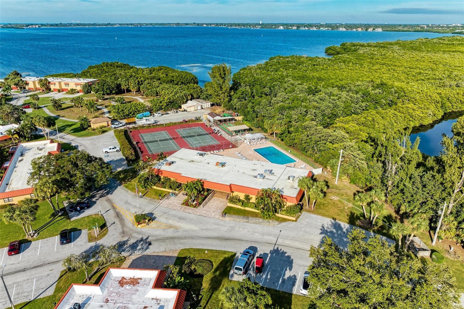 9409 CATALINA DR, BRADENTON, FL, 34210