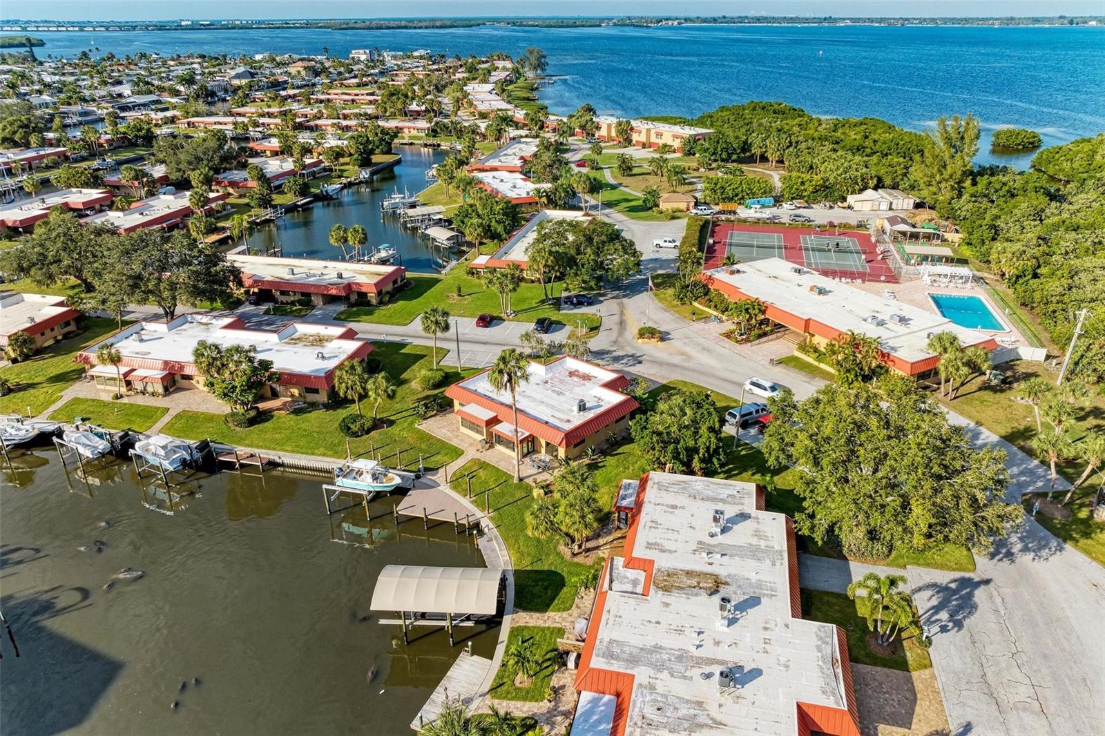 9409 CATALINA DR, BRADENTON, FL, 34210