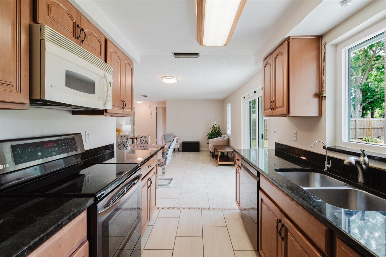 2207 SELKIRK ST, VALRICO, FL, 33594