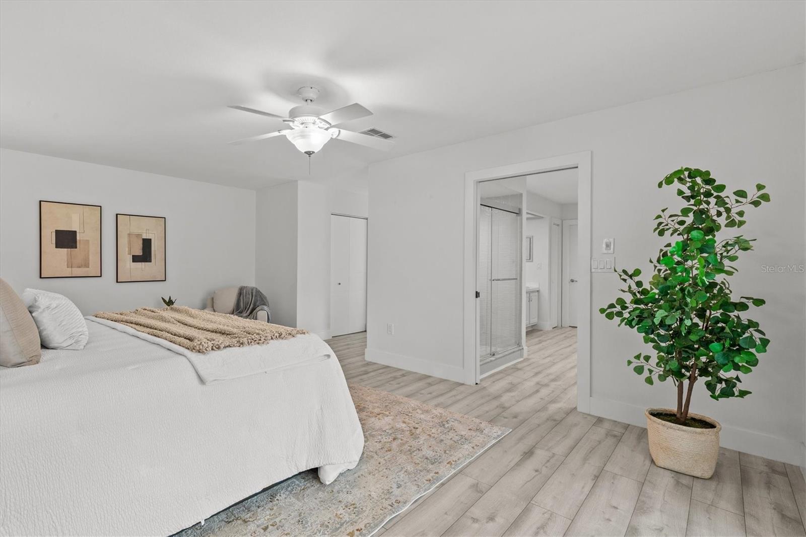 13915 WHISPERWOOD DR, CLEARWATER, FL, 33762