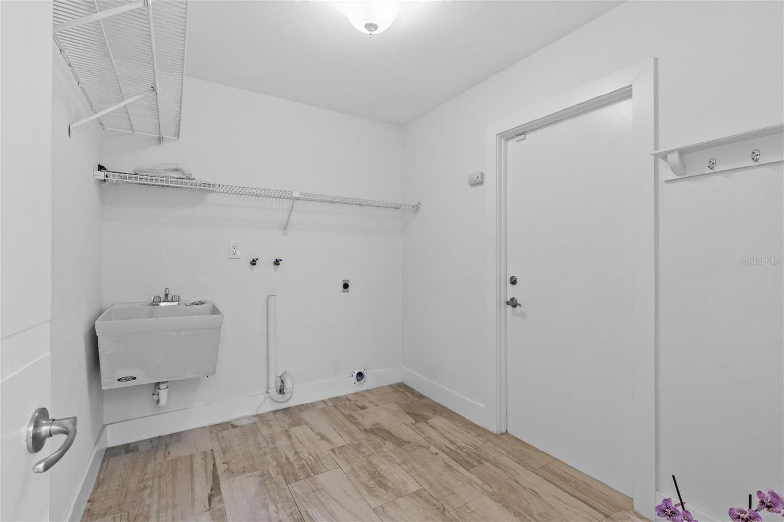 13915 WHISPERWOOD DR, CLEARWATER, FL, 33762