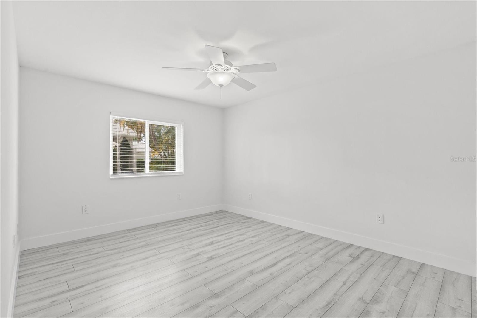 13915 WHISPERWOOD DR, CLEARWATER, FL, 33762