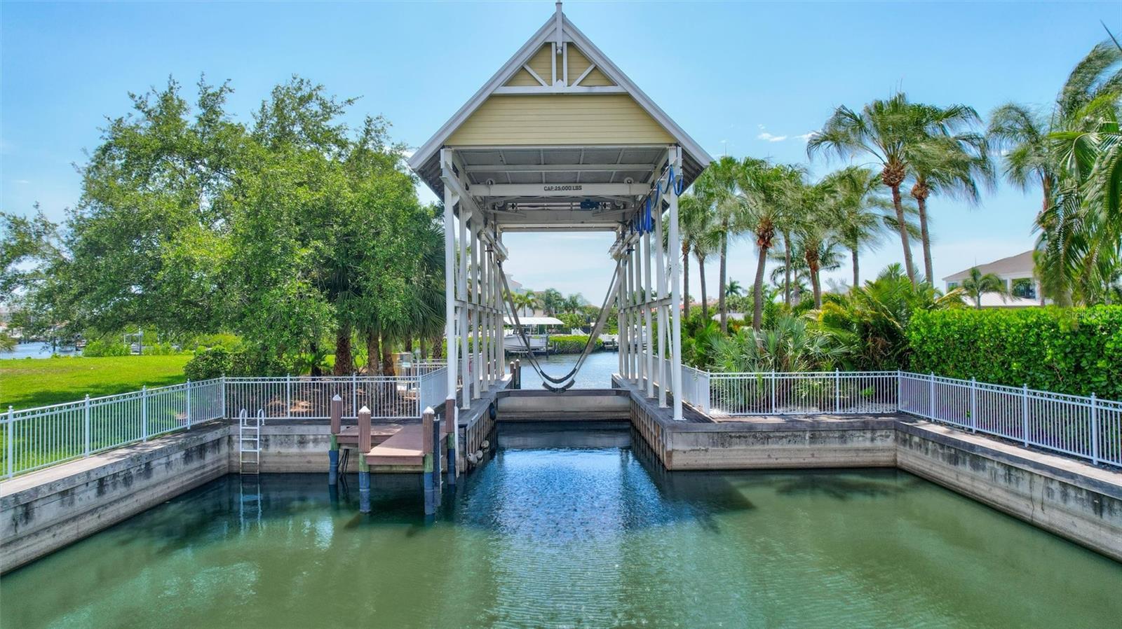 591 MAST DR, BRADENTON, FL, 34208