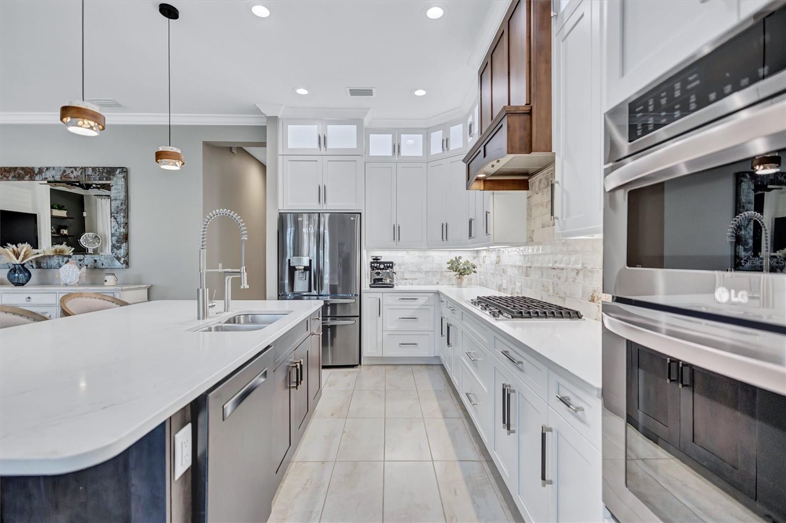 591 MAST DR, BRADENTON, FL, 34208