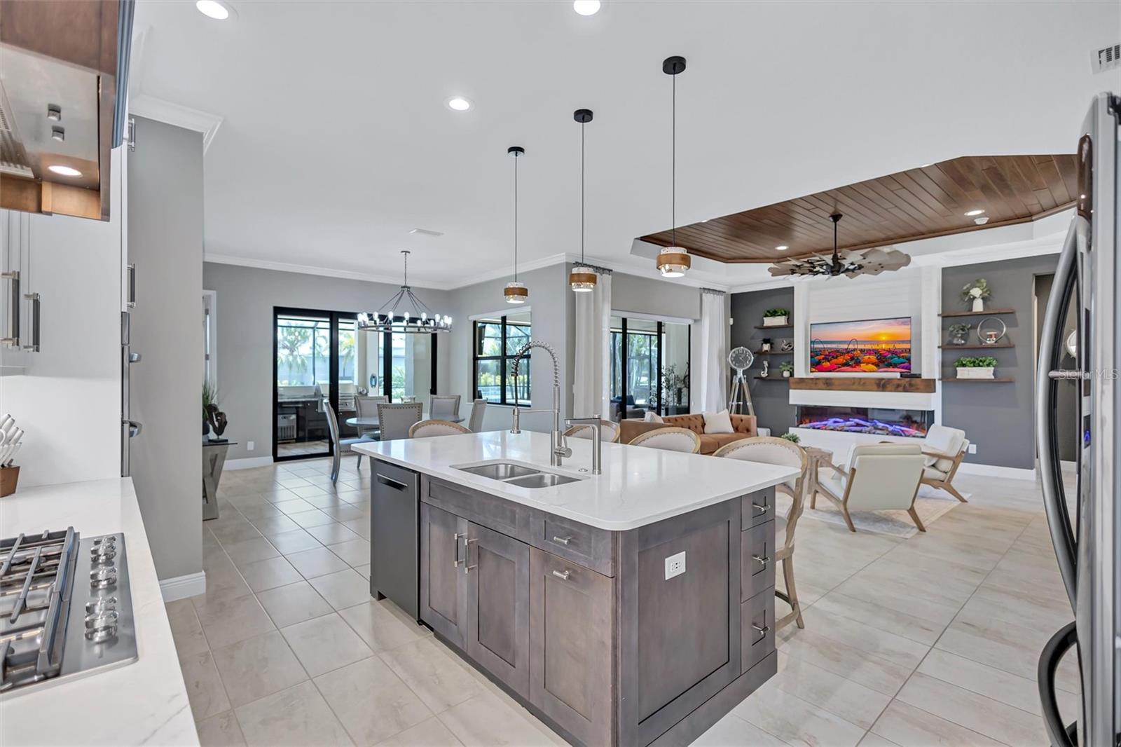 591 MAST DR, BRADENTON, FL, 34208