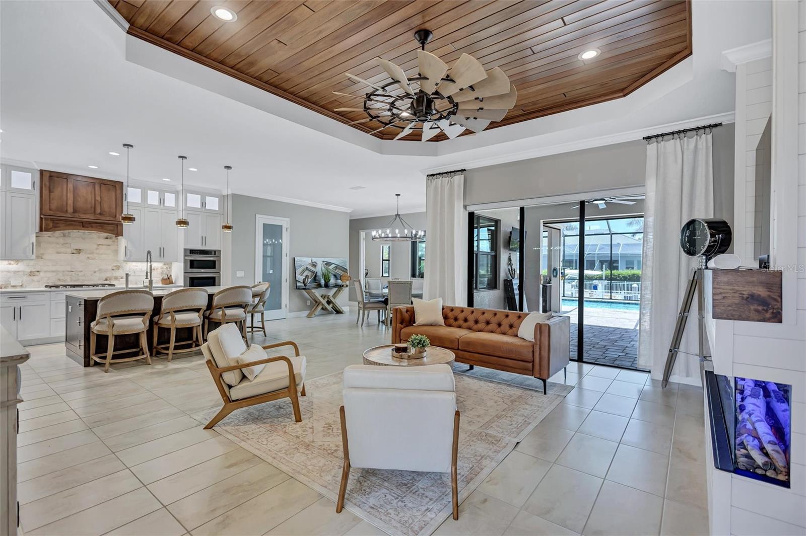 591 MAST DR, BRADENTON, FL, 34208