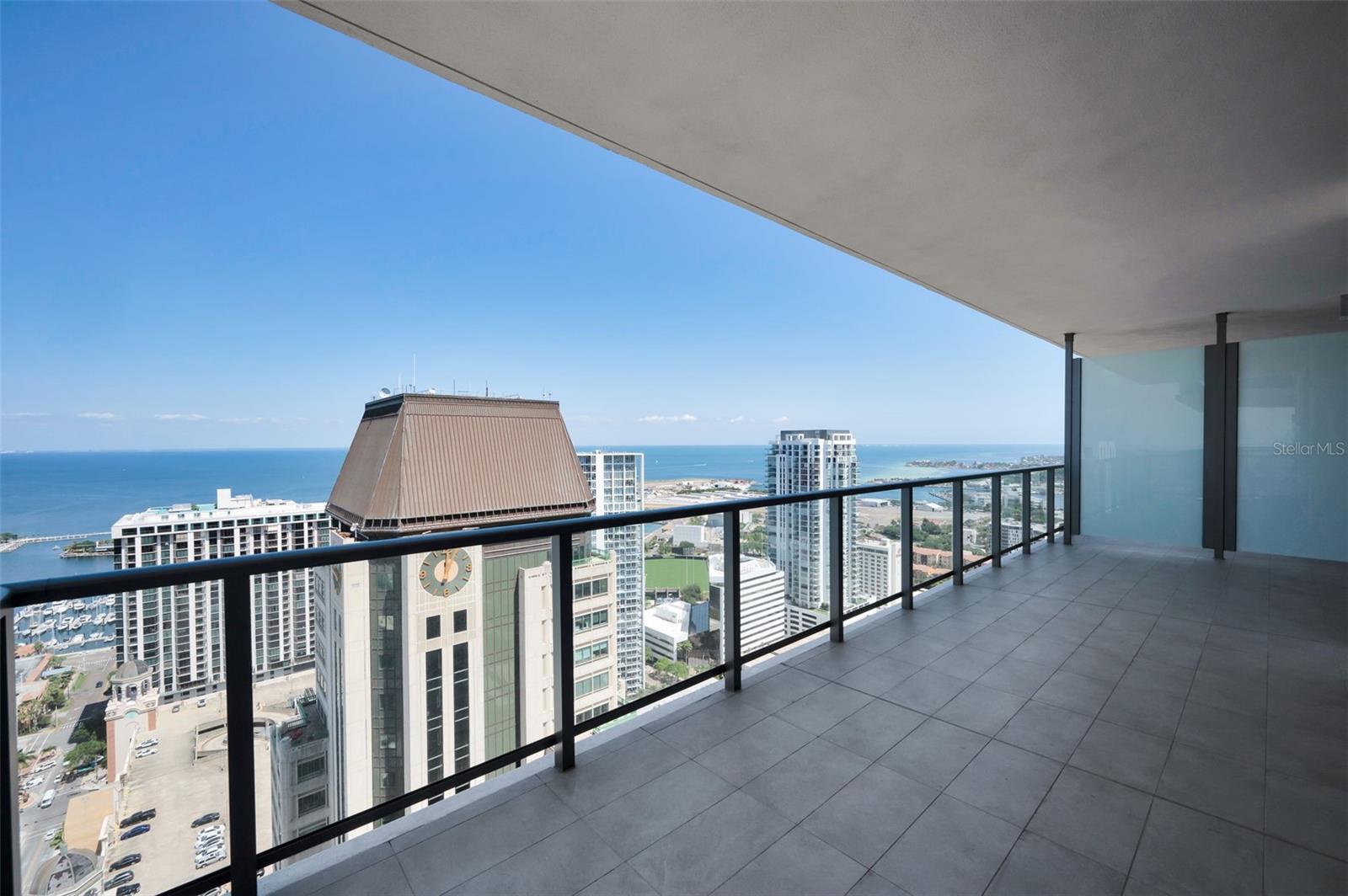 275 1ST AVE S #3503, ST PETERSBURG, FL, 33701