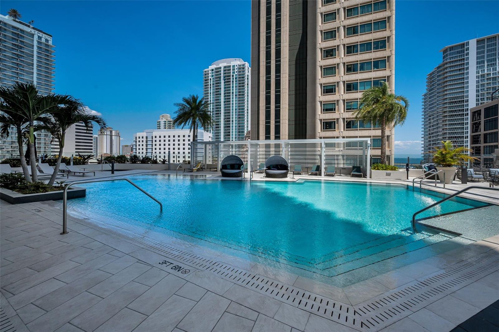 275 1ST AVE S #3503, ST PETERSBURG, FL, 33701