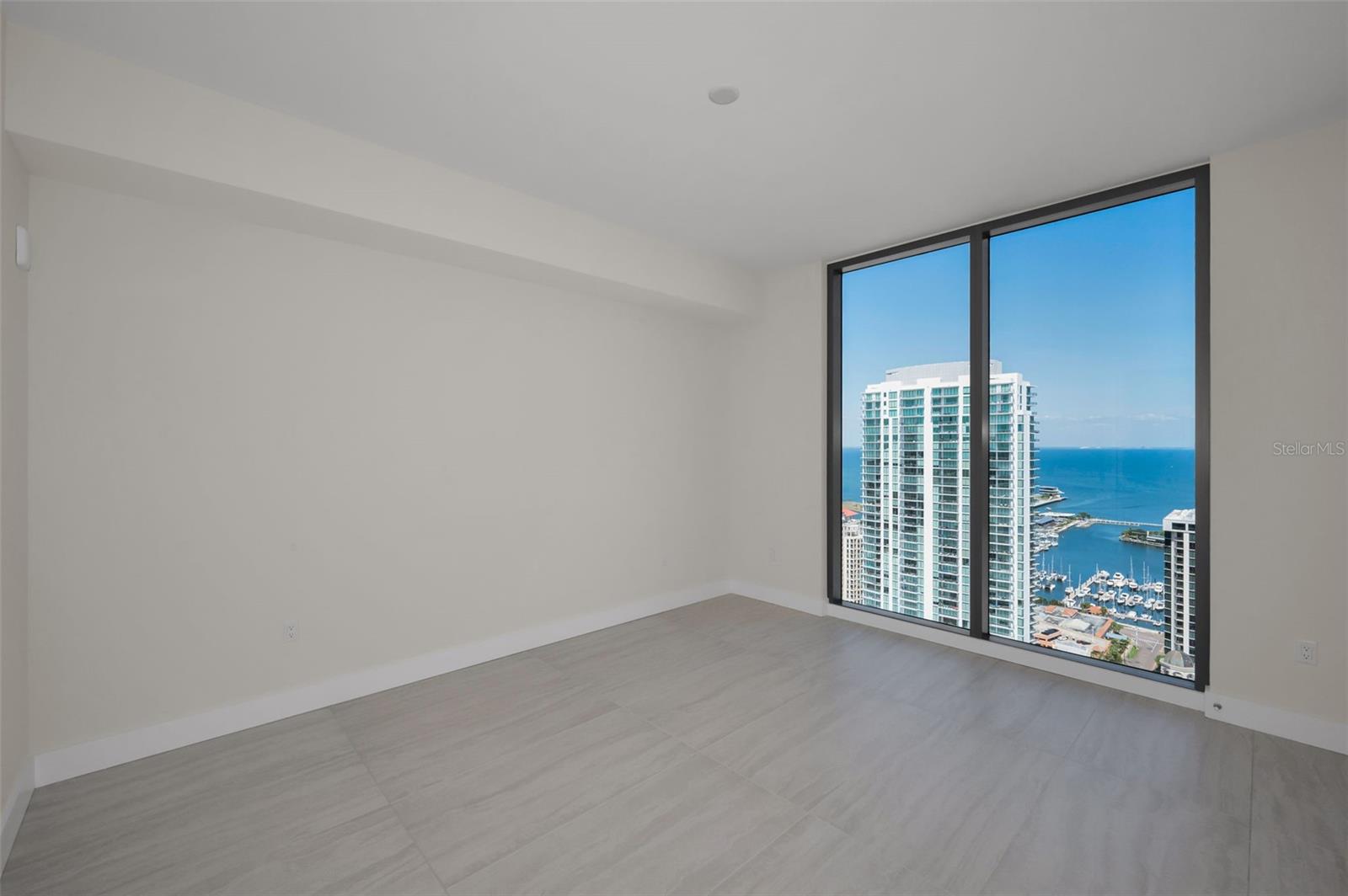 275 1ST AVE S #3503, ST PETERSBURG, FL, 33701