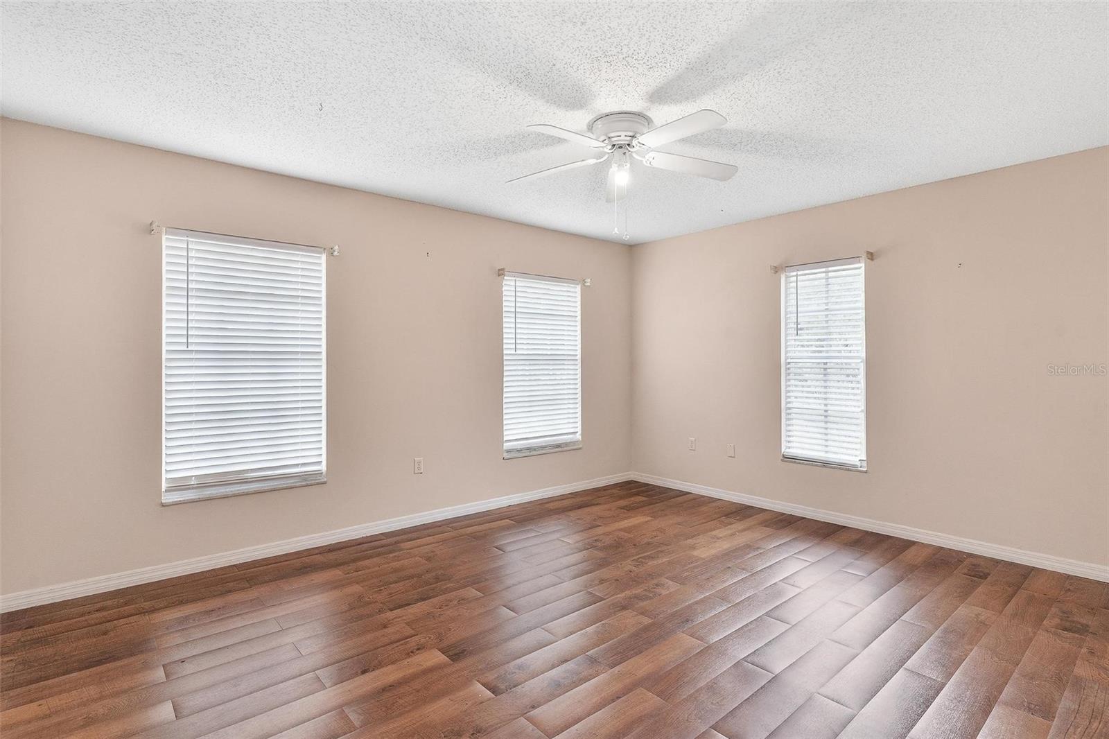 2500 URICK ST, FRUITLAND PARK, FL, 34731