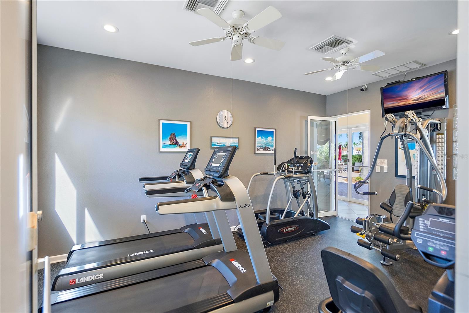 6085 BAHIA DEL MAR CIR #272, ST PETERSBURG, FL, 33715