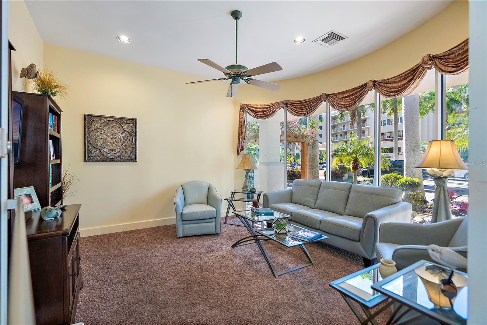 6085 BAHIA DEL MAR CIR #272, ST PETERSBURG, FL, 33715