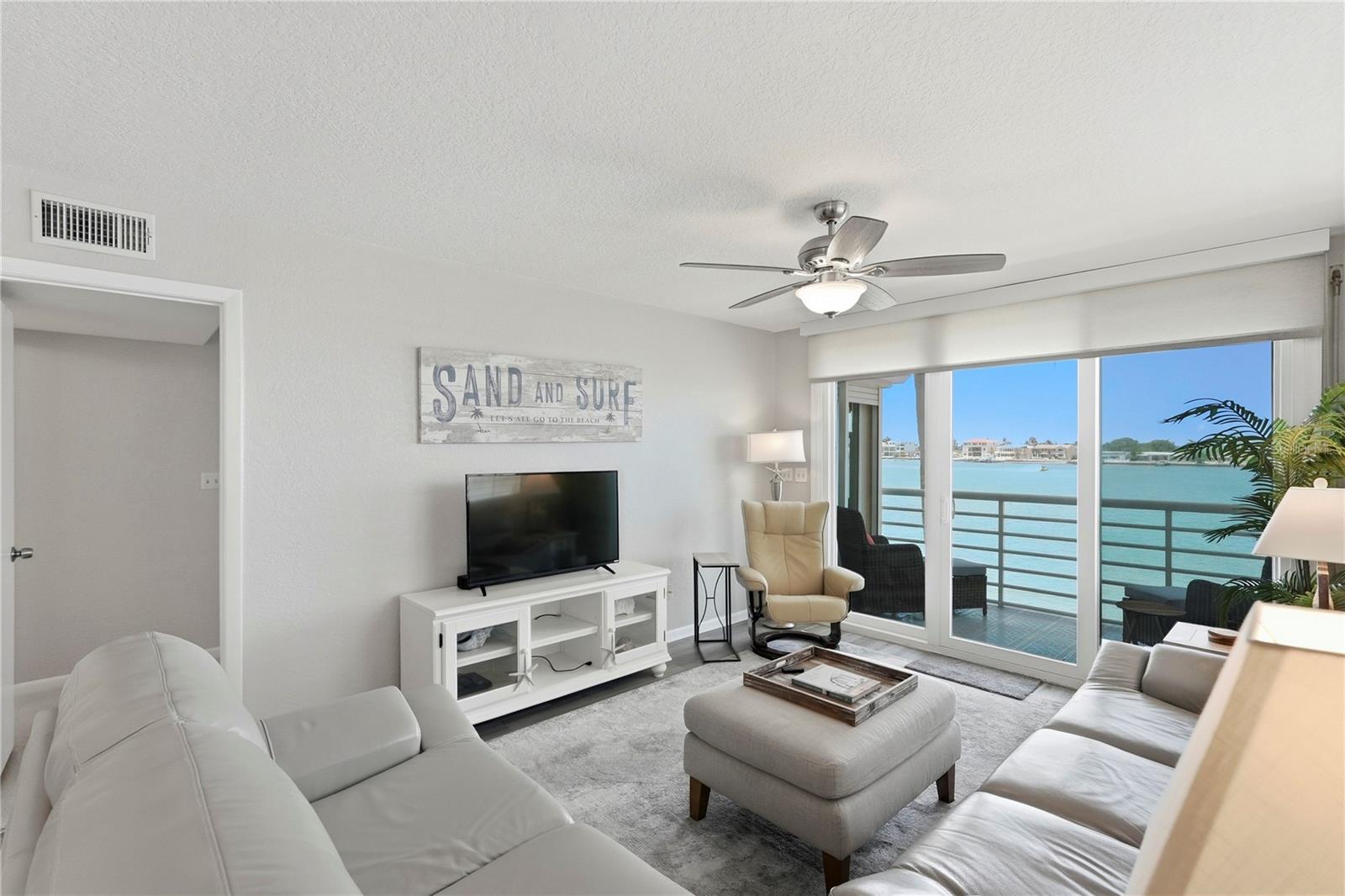 6085 BAHIA DEL MAR CIR #272, ST PETERSBURG, FL, 33715