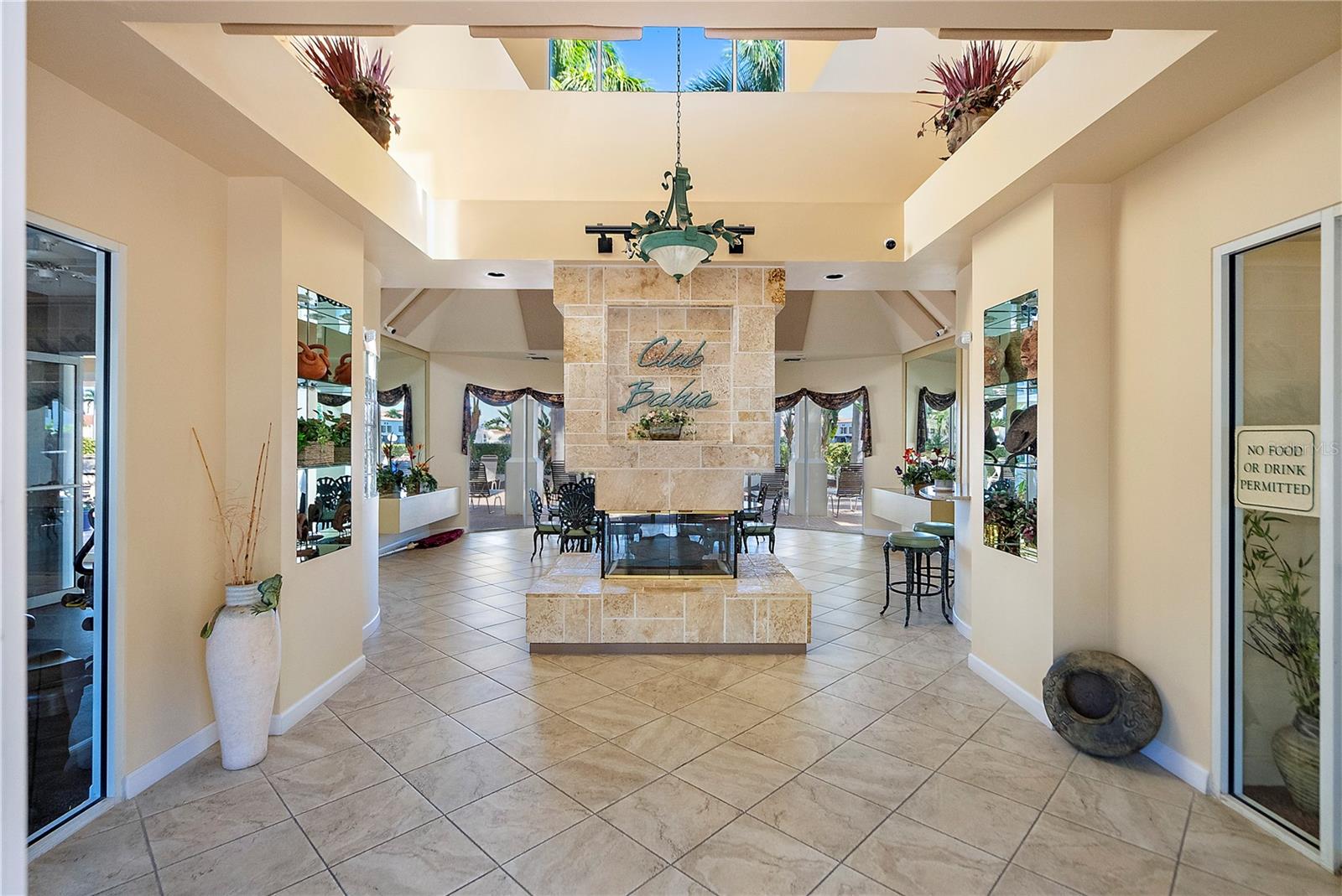 6085 BAHIA DEL MAR CIR #272, ST PETERSBURG, FL, 33715