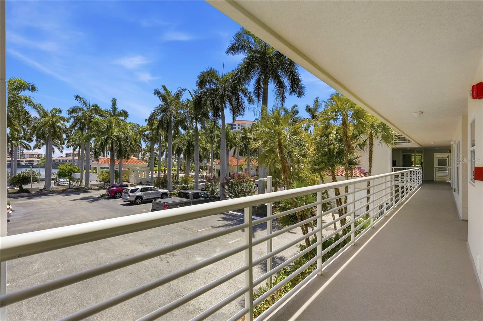 6085 BAHIA DEL MAR CIR #272, ST PETERSBURG, FL, 33715