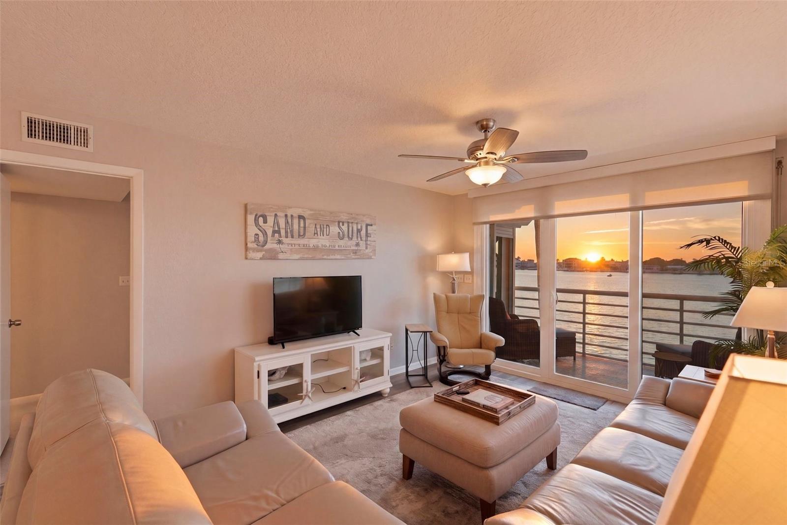 6085 BAHIA DEL MAR CIR #272, ST PETERSBURG, FL, 33715