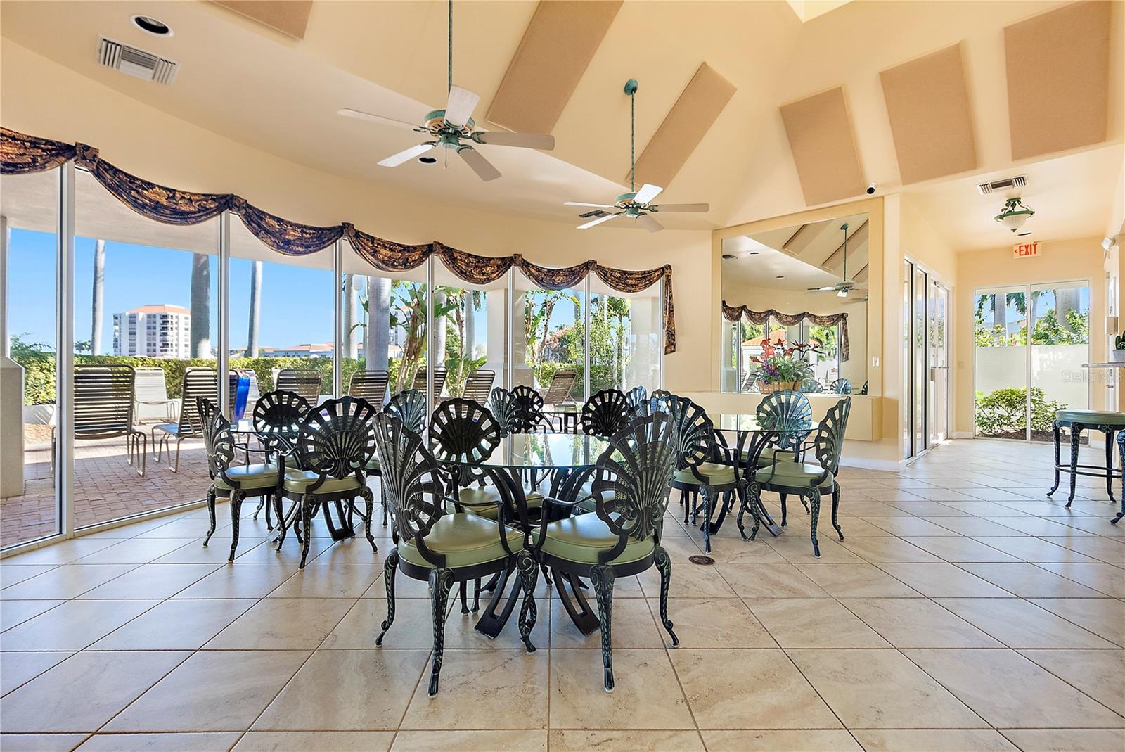 6085 BAHIA DEL MAR CIR #272, ST PETERSBURG, FL, 33715