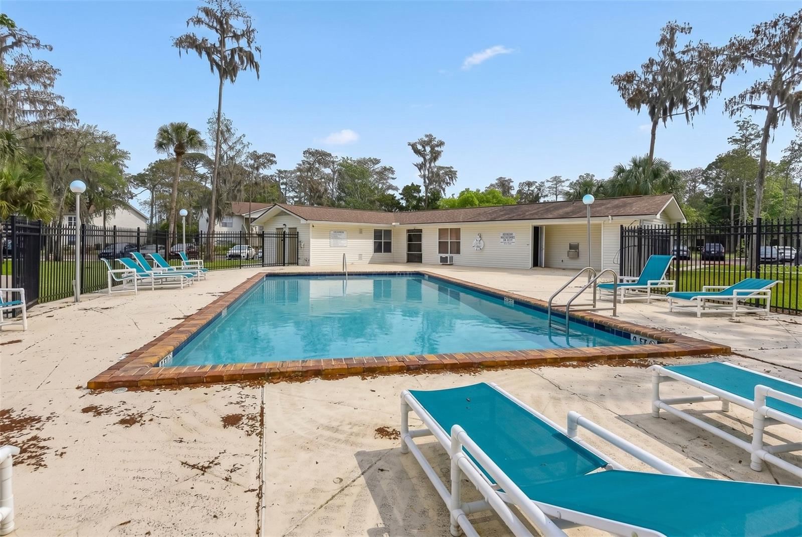 1600 BIG TREE RD #G3, SOUTH DAYTONA, FL, 32119