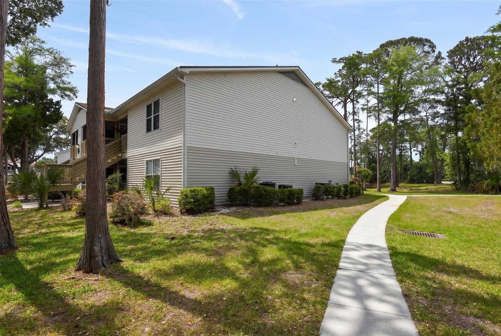 1600 BIG TREE RD #G3, SOUTH DAYTONA, FL, 32119