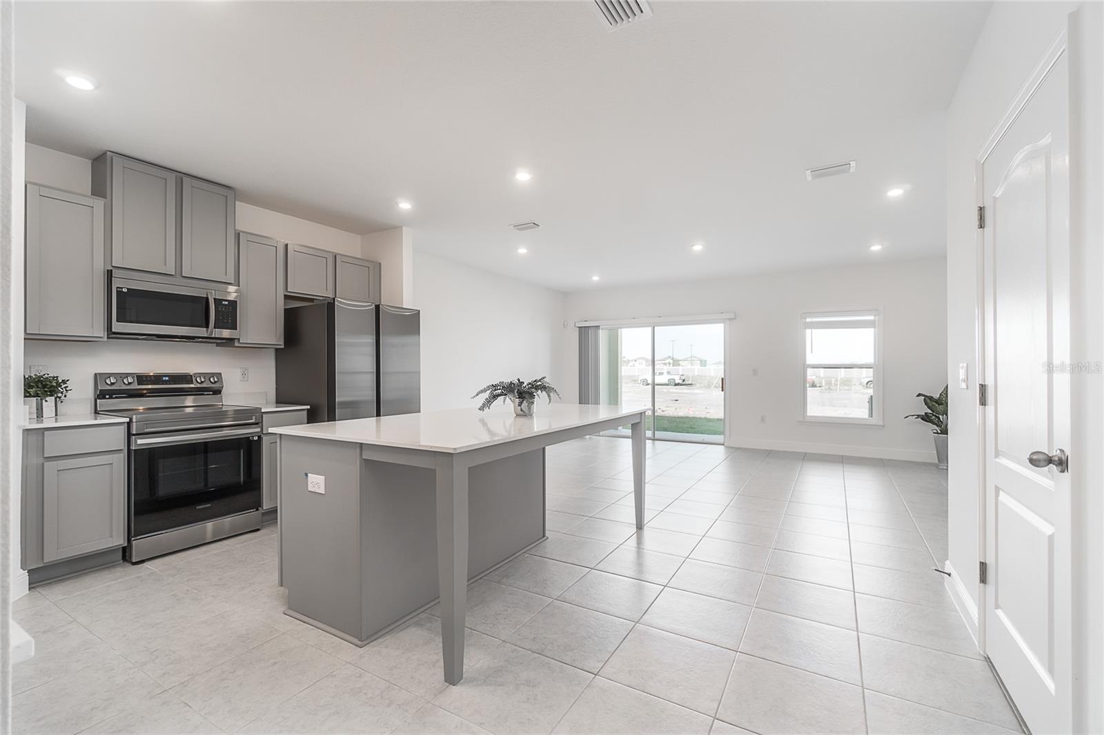 32129 POND APPLE BND, SAN ANTONIO, FL, 33576