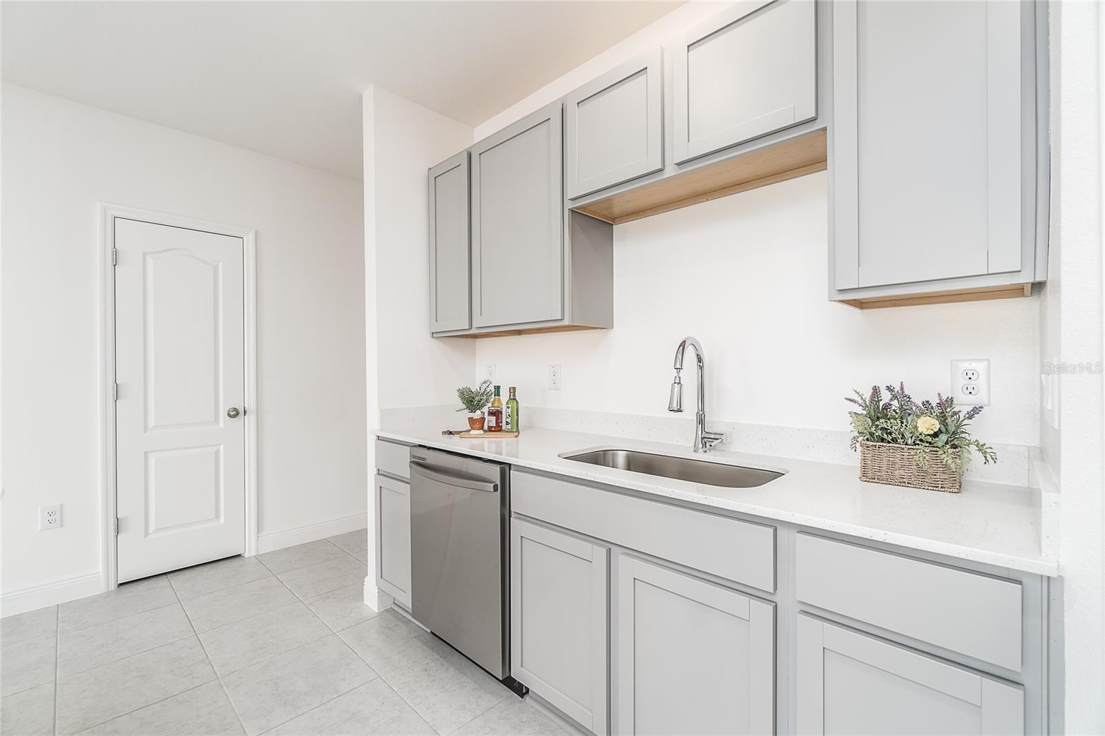 32129 POND APPLE BND, SAN ANTONIO, FL, 33576