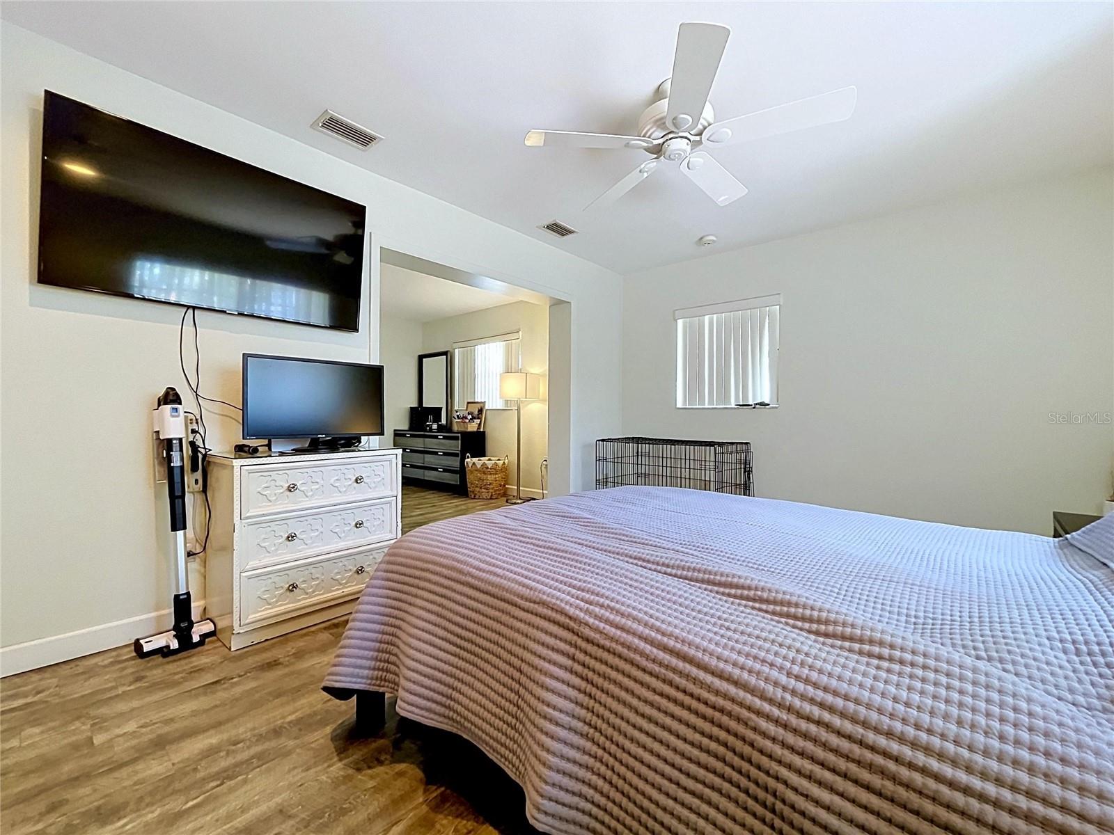 11524 70TH TER, SEMINOLE, FL, 33772