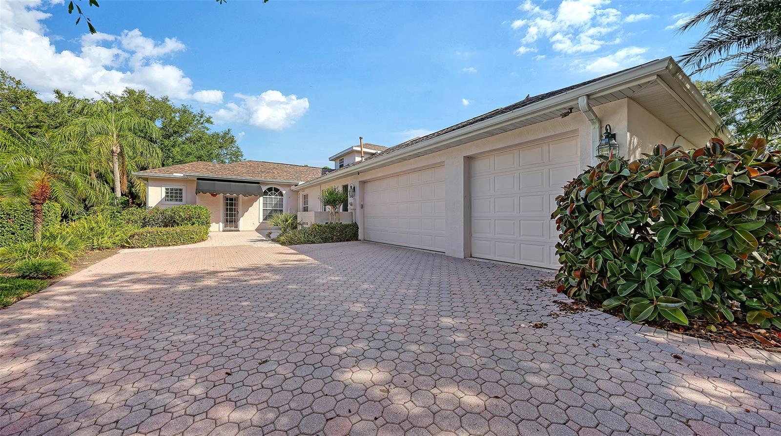 7025 N SERENOA DR, SARASOTA, FL, 34241