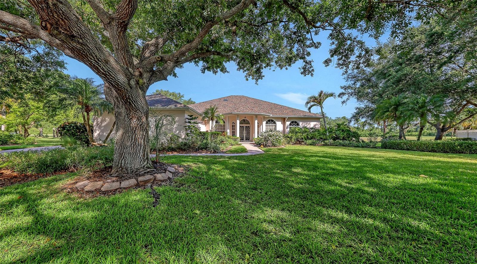 7025 N SERENOA DR, SARASOTA, FL, 34241