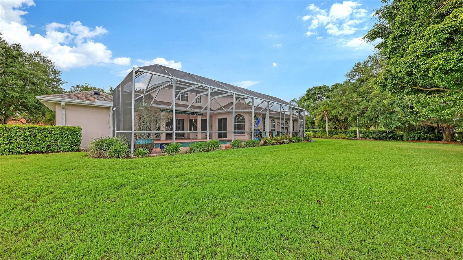 7025 N SERENOA DR, SARASOTA, FL, 34241