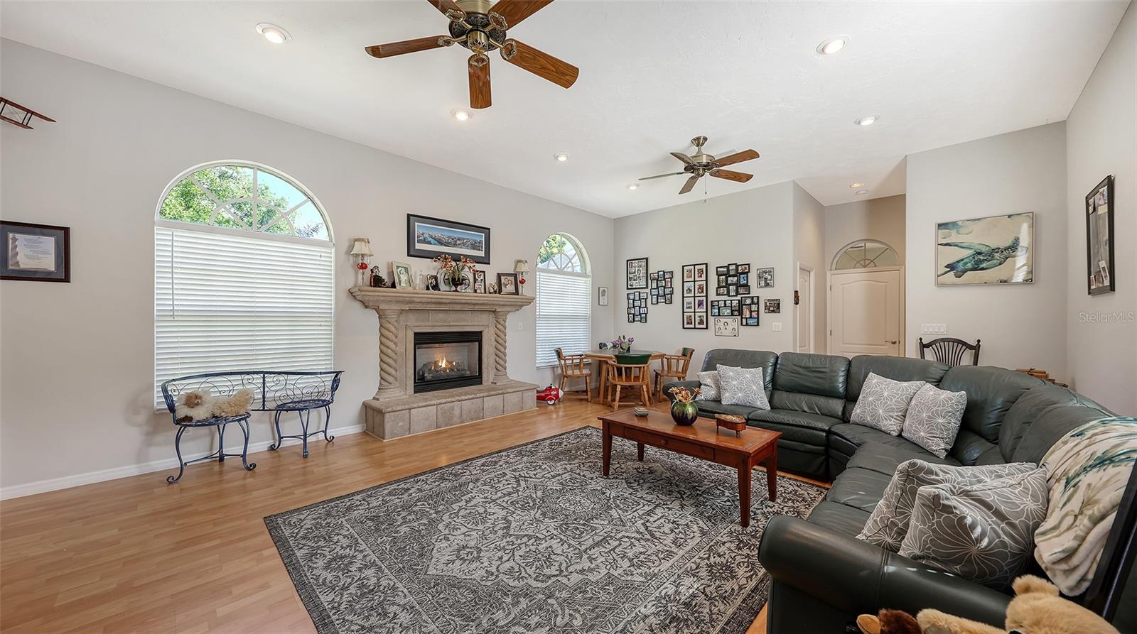 7025 N SERENOA DR, SARASOTA, FL, 34241