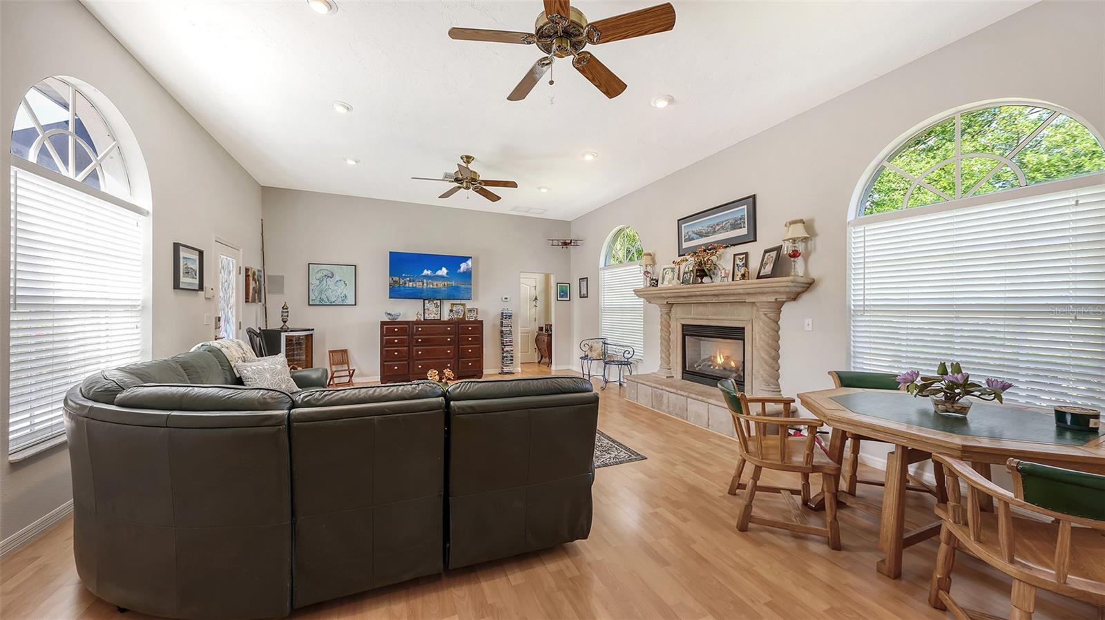 7025 N SERENOA DR, SARASOTA, FL, 34241