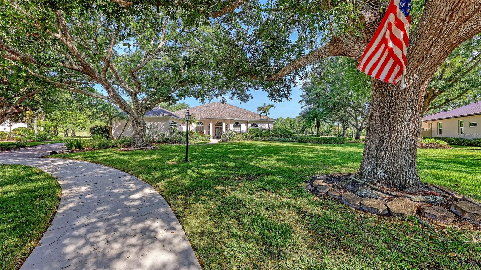 7025 N SERENOA DR, SARASOTA, FL, 34241
