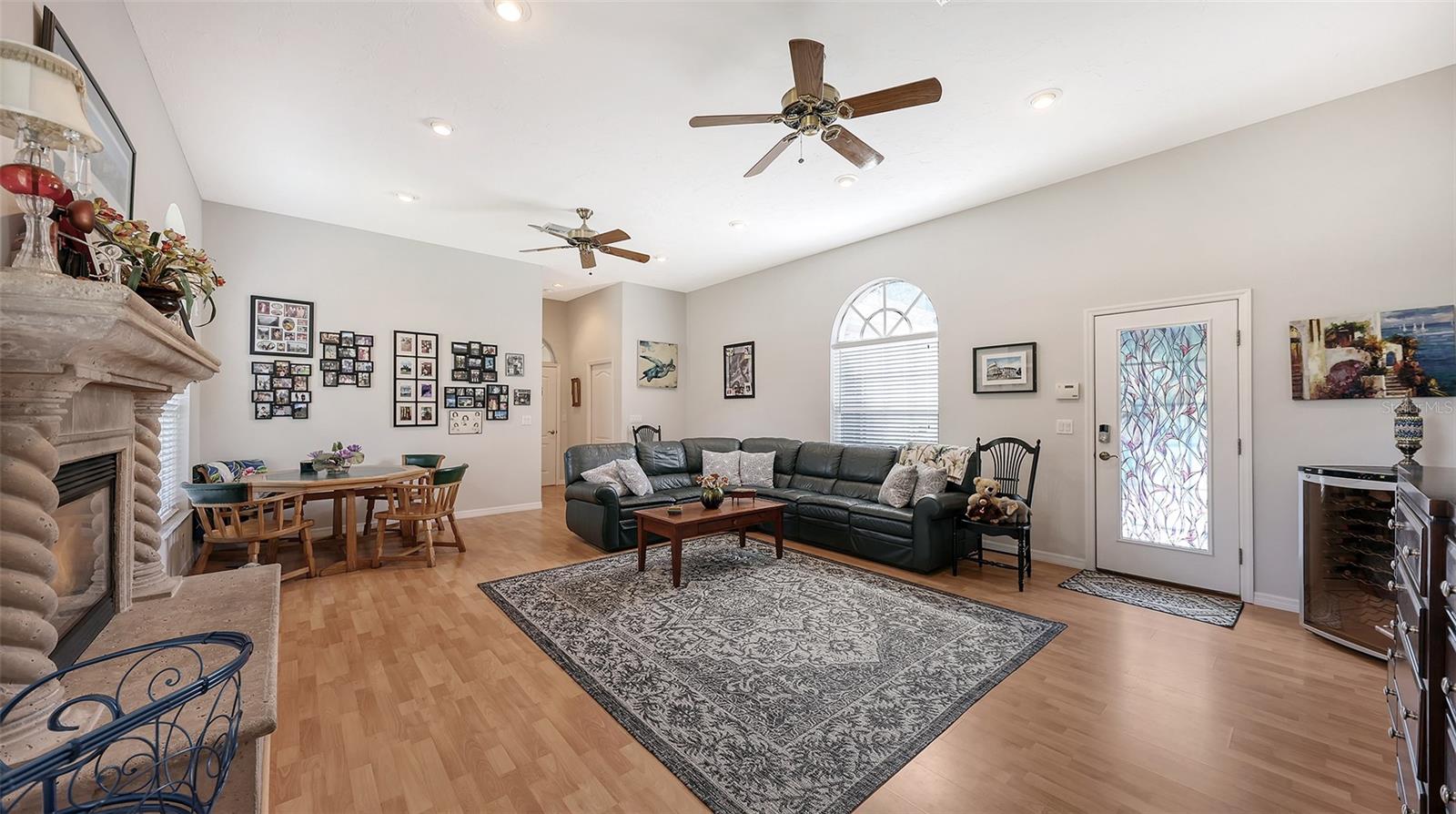 7025 N SERENOA DR, SARASOTA, FL, 34241