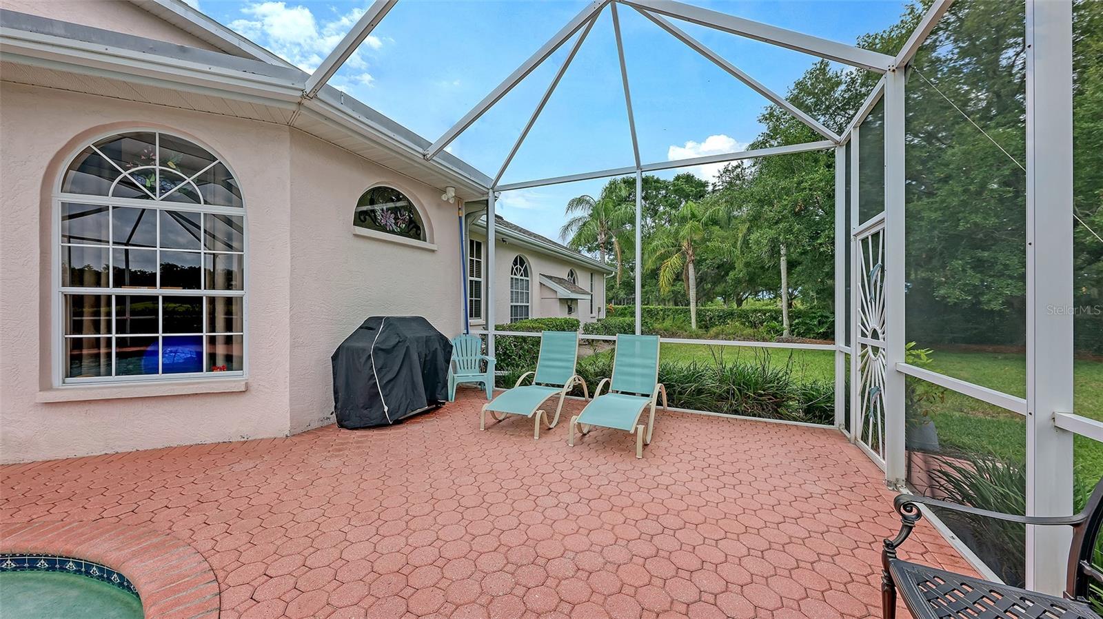 7025 N SERENOA DR, SARASOTA, FL, 34241