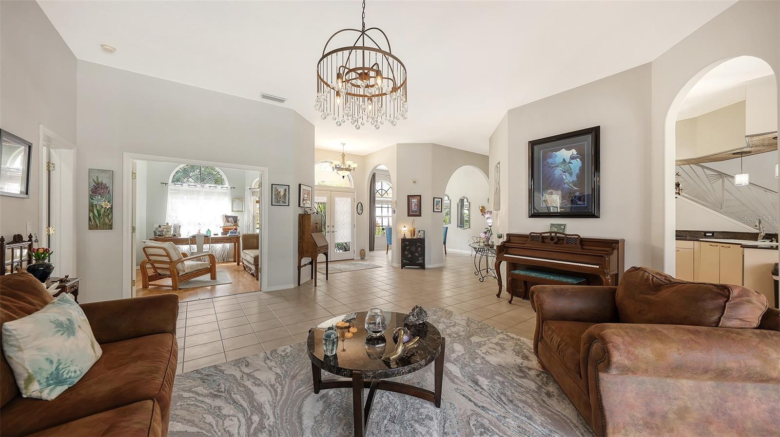 7025 N SERENOA DR, SARASOTA, FL, 34241
