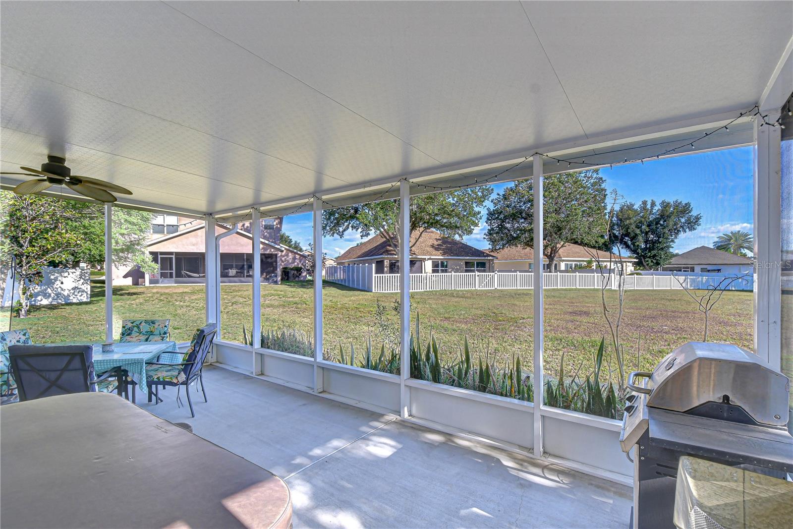 6252 TWIN BRIDGES DR, ZEPHYRHILLS, FL, 33541