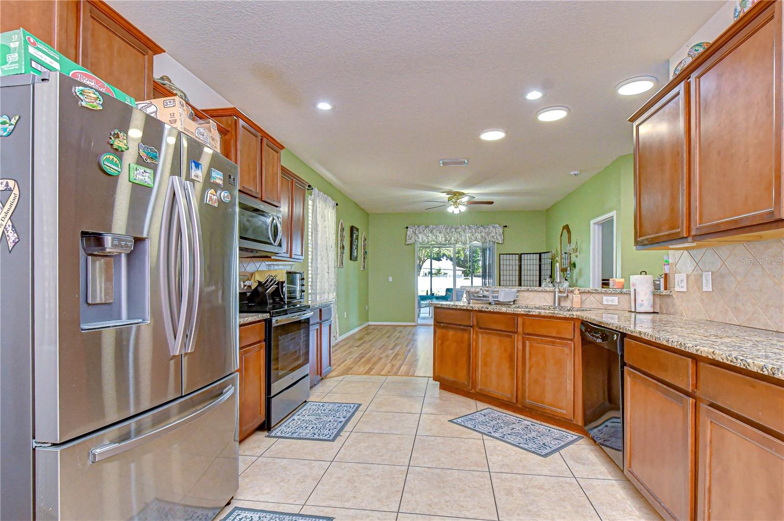 6252 TWIN BRIDGES DR, ZEPHYRHILLS, FL, 33541