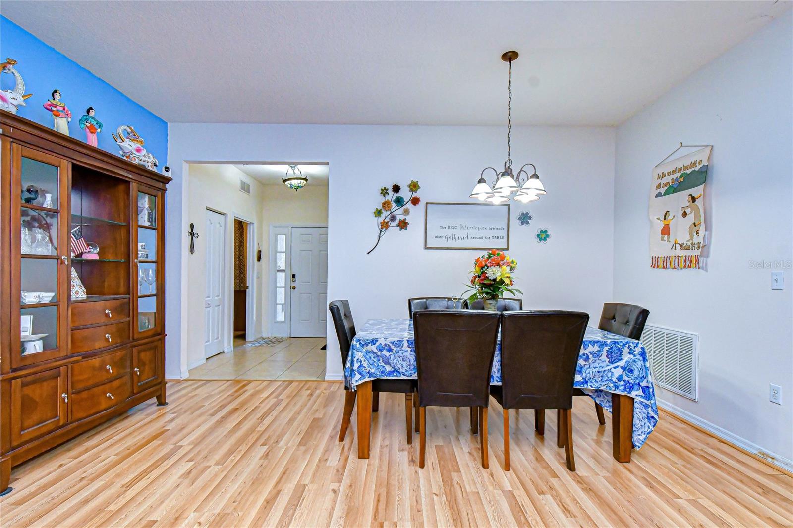 6252 TWIN BRIDGES DR, ZEPHYRHILLS, FL, 33541