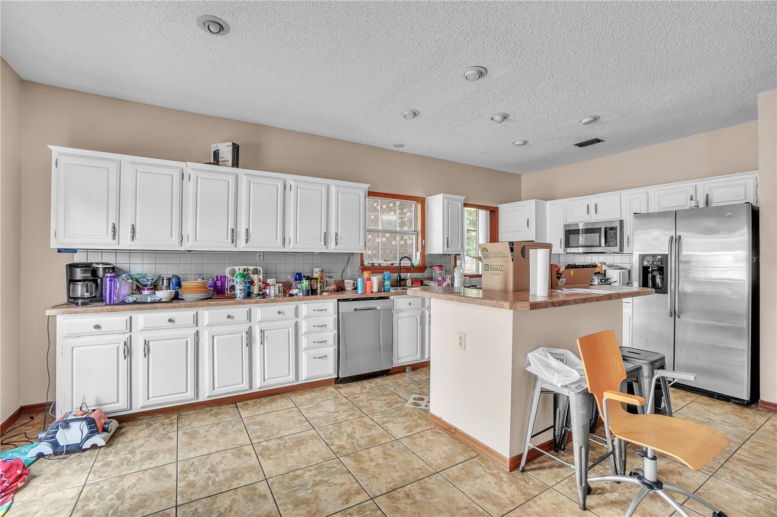 13 BASS LAKE DR, DEBARY, FL, 32713