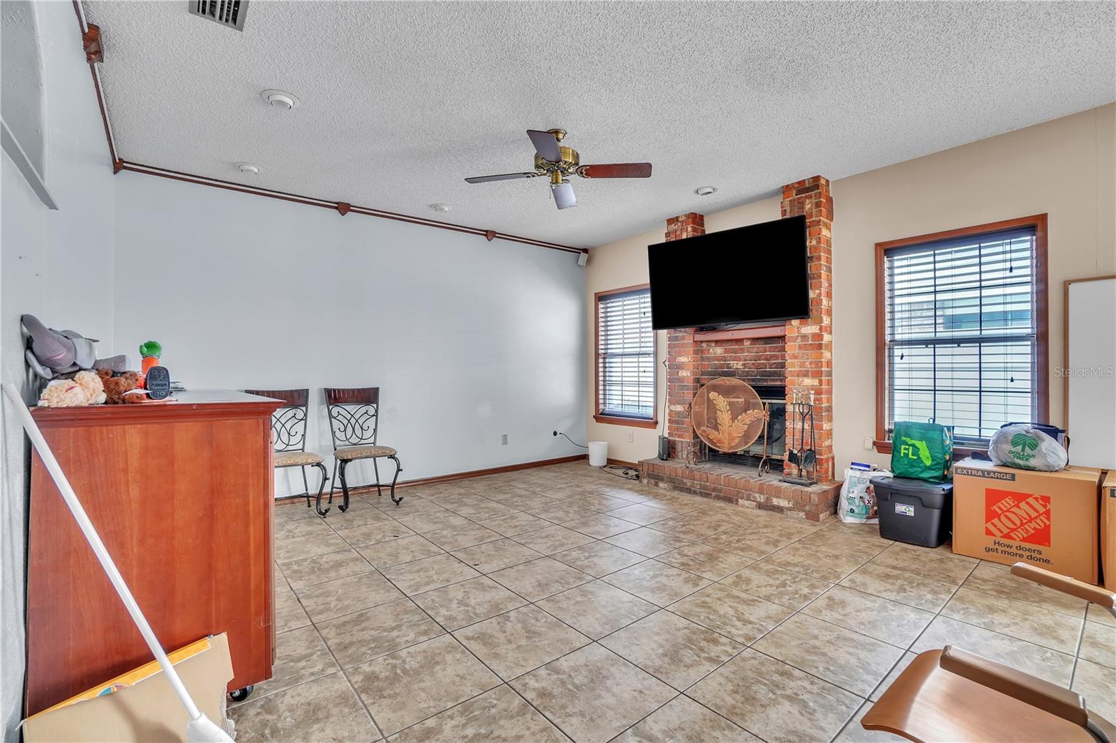 13 BASS LAKE DR, DEBARY, FL, 32713