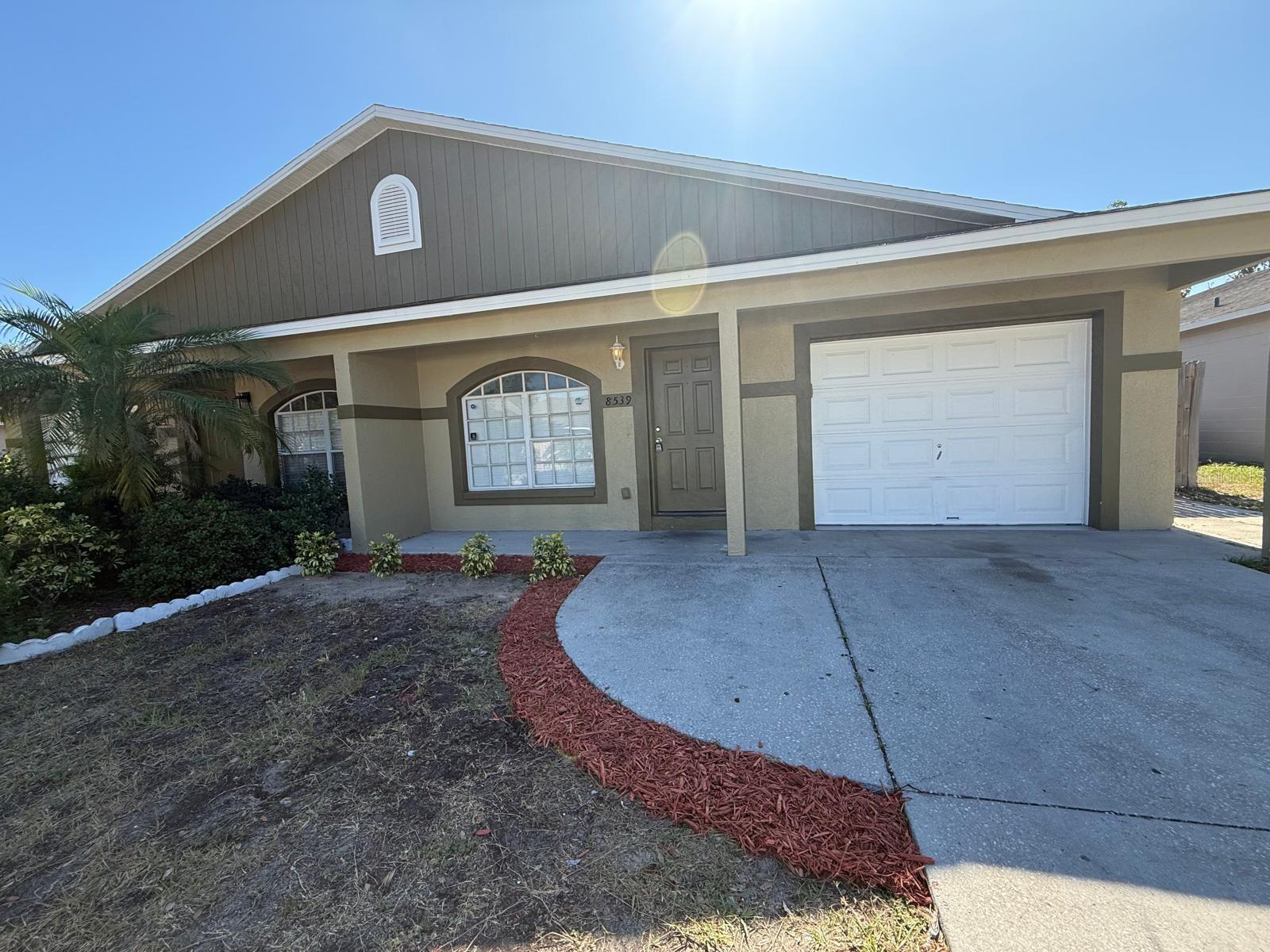 8539 N HYALEAH RD, TAMPA, FL, 33617