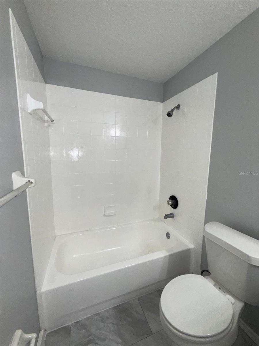 8539 N HYALEAH RD, TAMPA, FL, 33617