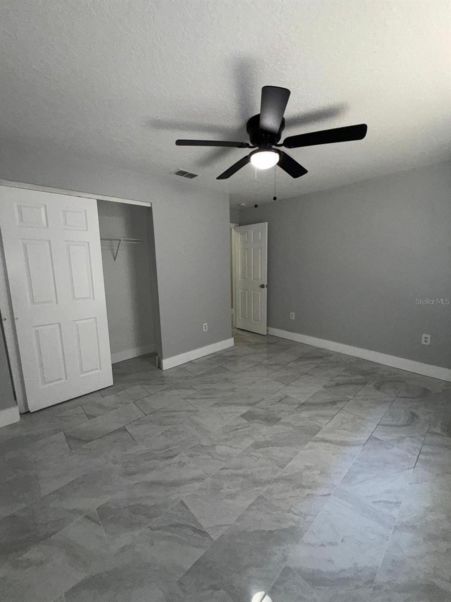 8539 N HYALEAH RD, TAMPA, FL, 33617