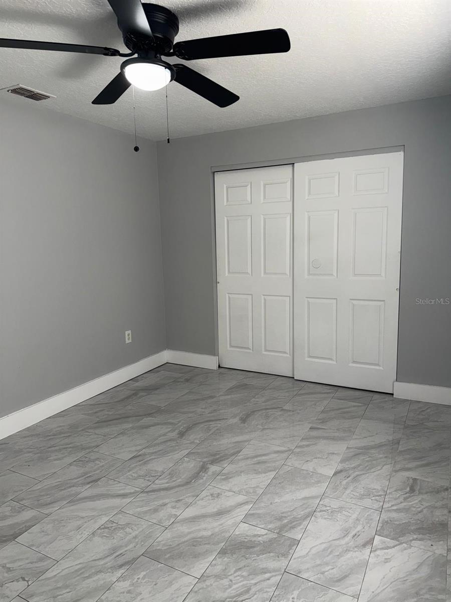 8539 N HYALEAH RD, TAMPA, FL, 33617