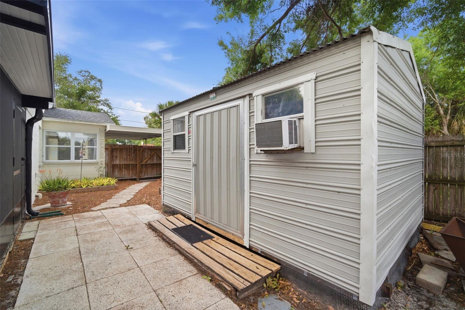 3521 W MCELROY AVE, TAMPA, FL, 33611