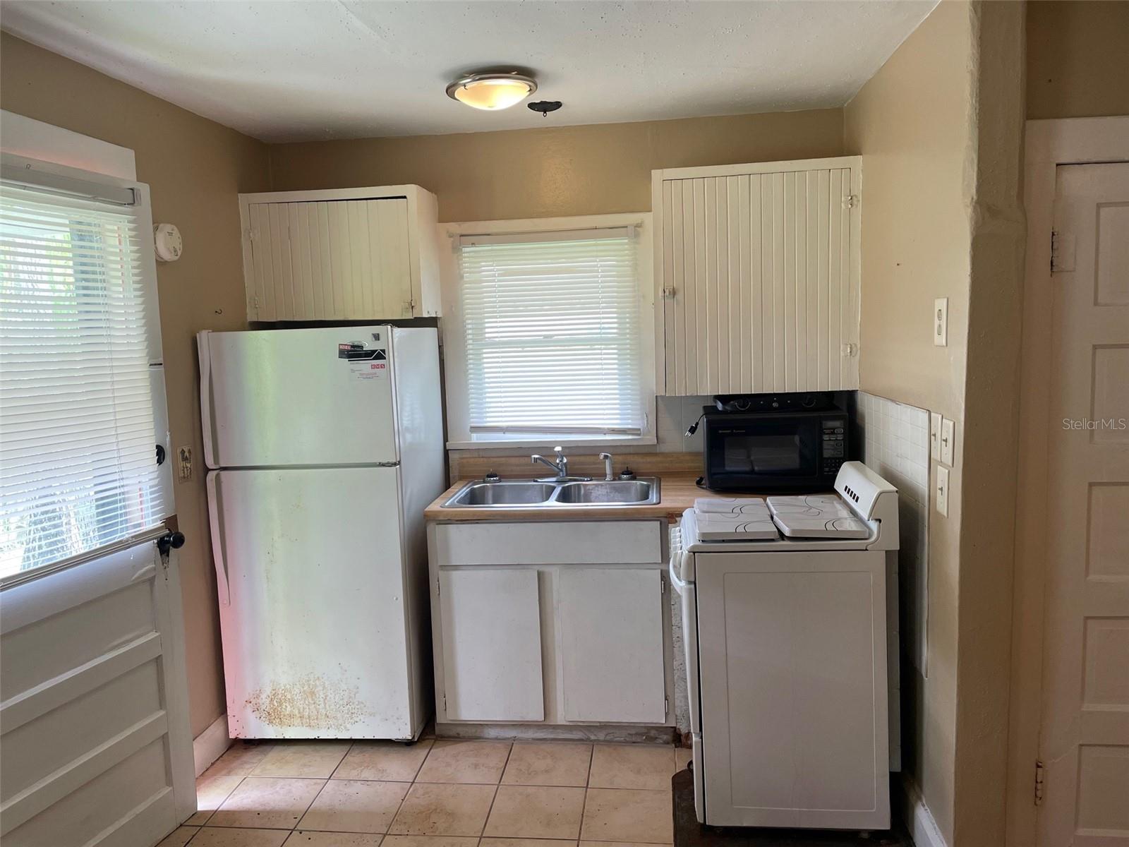 1648 27TH AVE N #2, ST PETERSBURG, FL, 33713